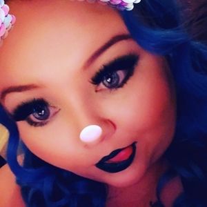 Meet your Posher, Kiki